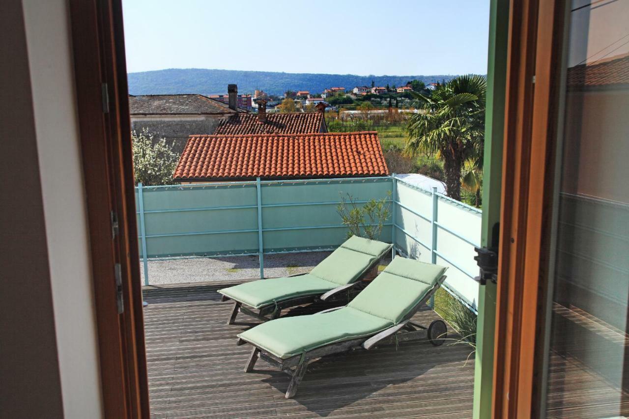 Spacious Villa In Parecag With A Swimming Pool Secovlje Bagian luar foto